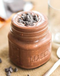 Healthy Chocolate Fudge Brownie Overnight Dessert Oats (refined sugar free, low fat, high protein, high fiber, gluten free, vegan option) - Healthy Dessert Recipes at Desserts with Benefits