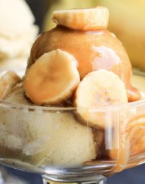 This Healthy Bananas Foster Ice Cream is so sweet, creamy, rich, and delicious, you’ll have a hard time believing it’s refined sugar free, dairy free, and VEGAN! Healthy Dessert Recipes with sugar free, low calorie, low fat, low carb, high protein, gluten free, dairy free, vegan, and raw options at the Desserts With Benefits Blog (www.DessertsWithBenefits.com)